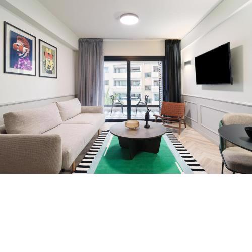 LIV The City Suites ADULTS ONLY