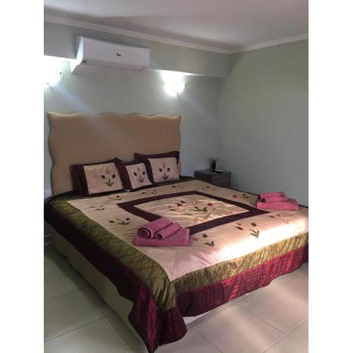 Livadia studio