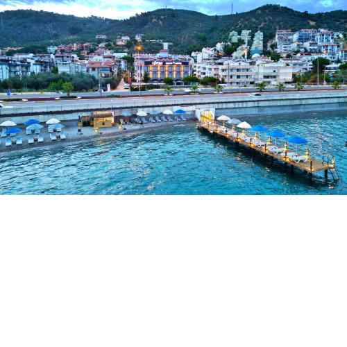 Lopera Beach Hotel