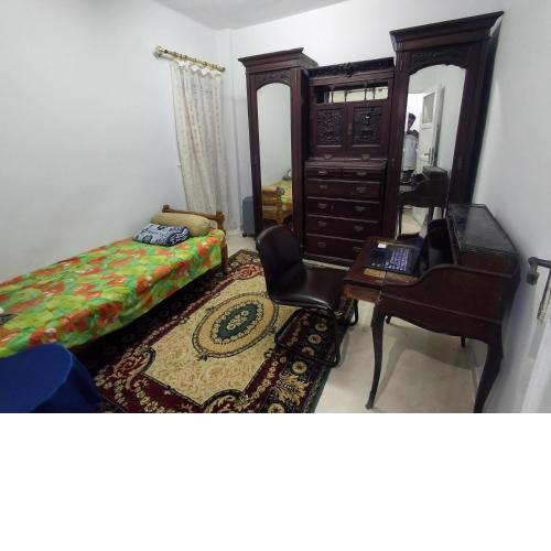 Loran Room for men only