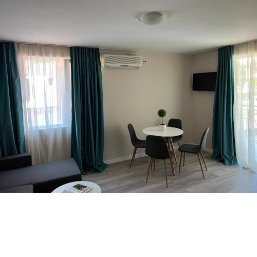 Lotos Apartments