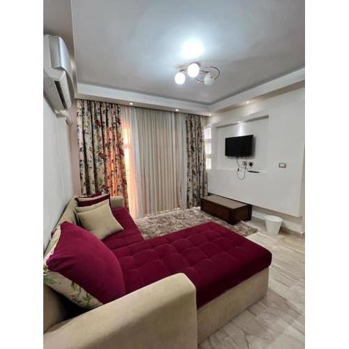 Lovely 2-BR Hotel Apt Madinaty Garden view