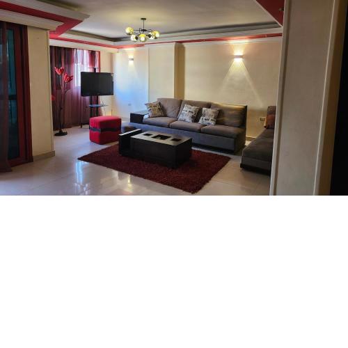 Lovely 3 bedroom appartment in Abbas el Akad