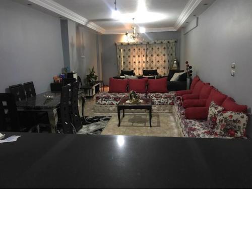 Lovely 3-bedroom rental unit.cozy and friendly
