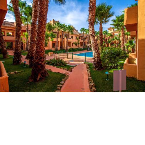 Lovely Apartment In Los Alcázares With Kitchen