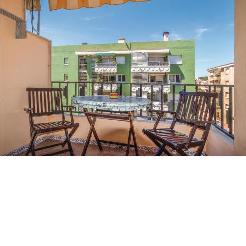 Lovely Apartment In Pineda De Mar With Wifi