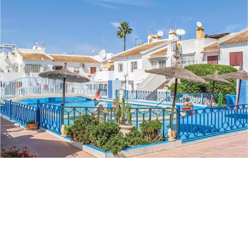 Lovely Apartment In Torrevieja With Wifi
