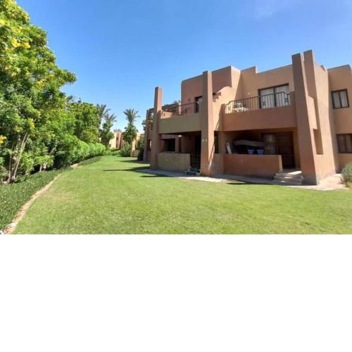 Lovely chalet with big balcony