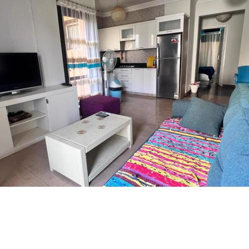 Lovely Challet w garden overlooking pool