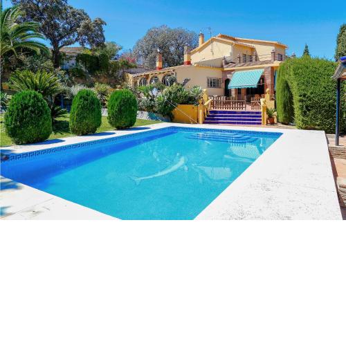 Lovely Home In Alhaurín De La Torre With Wifi