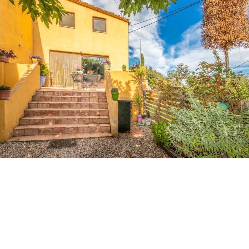 Lovely Home In Vilademuls With Wifi