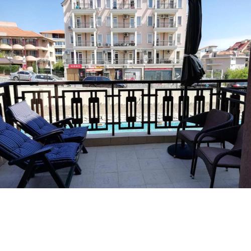 Lovely Studio in a Complex with a Pool