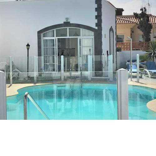 LOVELY VILLA - Pool front, private roof terrace, WIFI Fiber optic