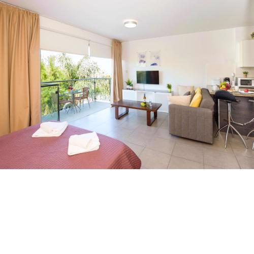 Lucile - Coralli Beachfront Apartment