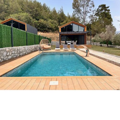 Lusso Suite