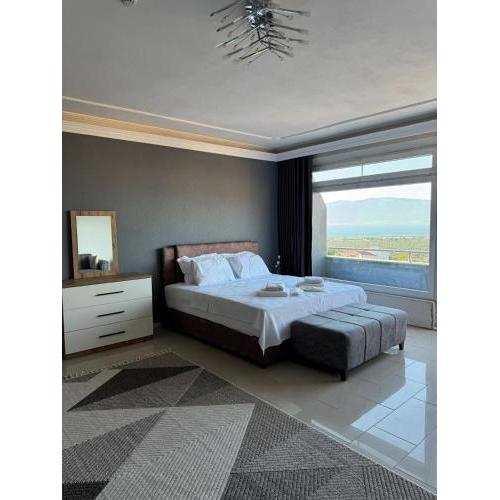Luv Hotel
