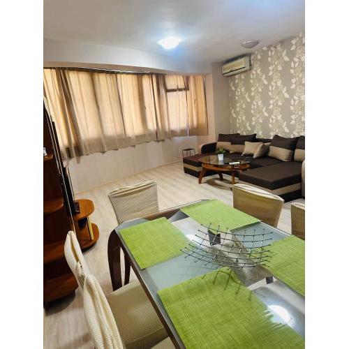 Lux Apartment Sisi