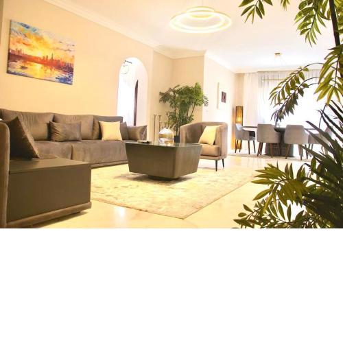 Luxe appartment with private gym in central Cairo
