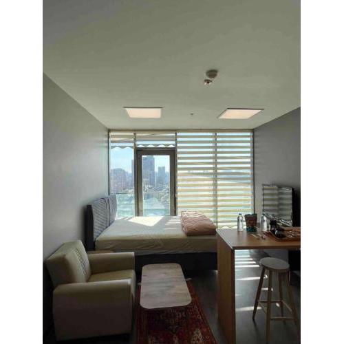 Luxe Residance in International financial Center, close to watergarden mall