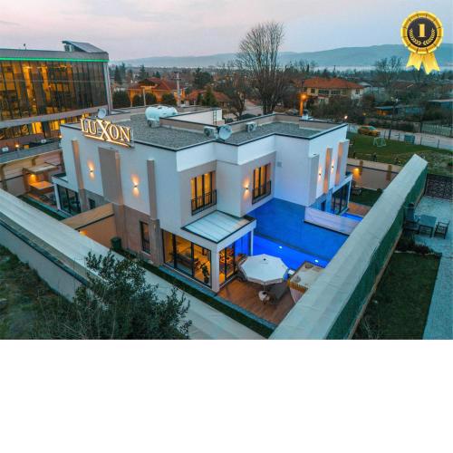 Luxon Sapanca Family Villas