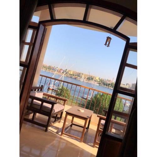 Luxor Plaza House