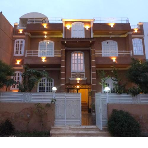 Luxor Star Apartments