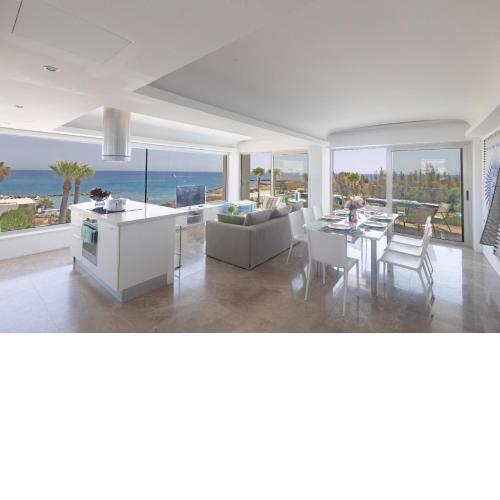 Luxuriöse Wohnung am Strand von Thalassa