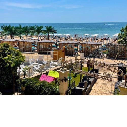 Luxurious 2 BR Appt at the Black Sea Coast