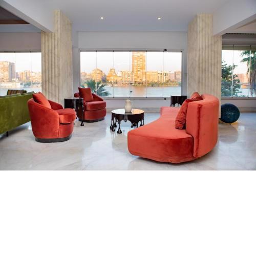 Luxurious 3BR Apartment with Stunning Nile Views