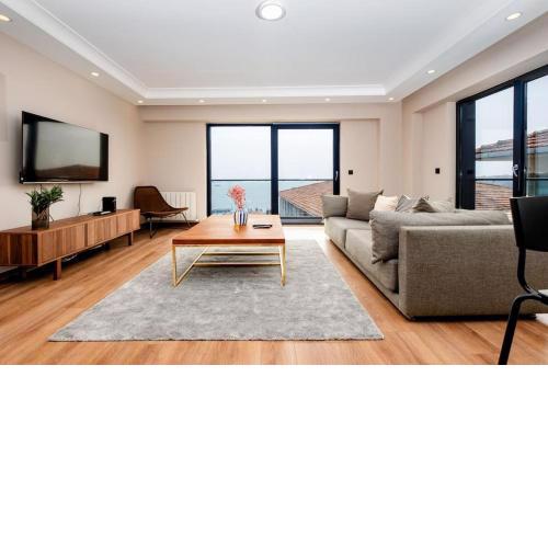 Luxurious Apartment with Bosphorus View