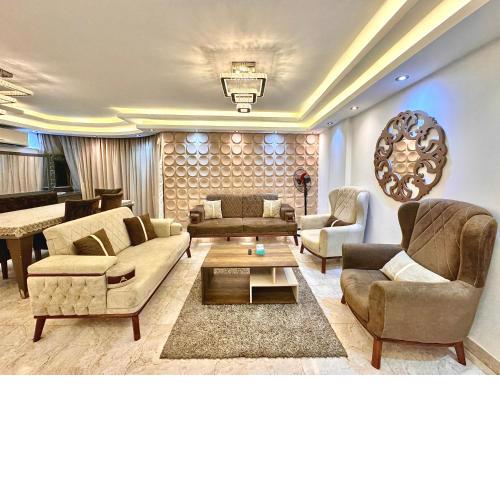 Luxurious Apartment