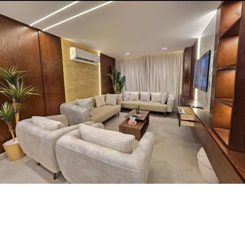 Luxurious Nature