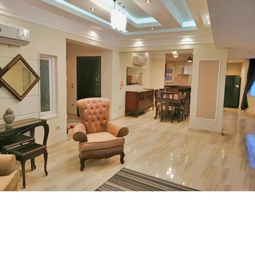 Luxurious Roof Top Apartment, Hanna's Home