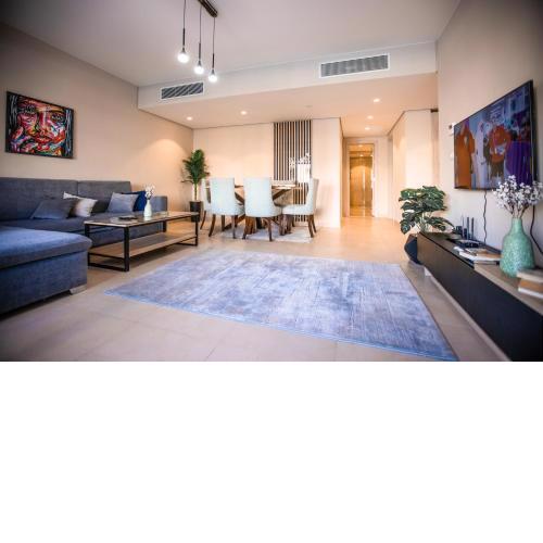 Luxurious Sea view 2 BR & private Garden to the pool at Mangroovy