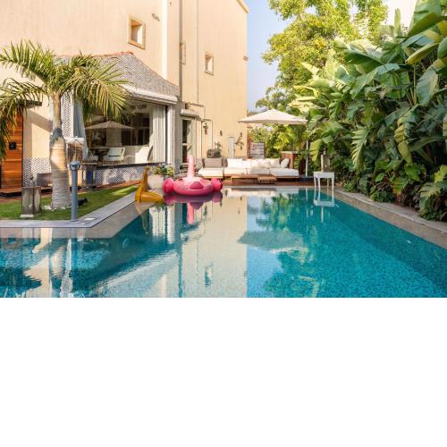 Luxurious villa with private pool and jacuzzi in Madinaty B8