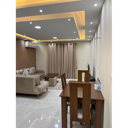luxury 2 bedroom apartment in Rehab city