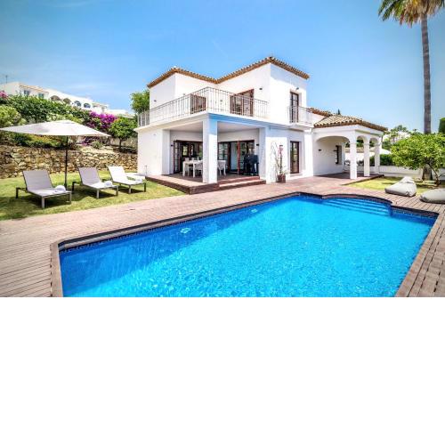 Luxury 3 bed Villa with Heating Pool - Nueva Andalucía