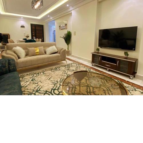 Luxury 3 bedroom Apartment with a great Seaview*