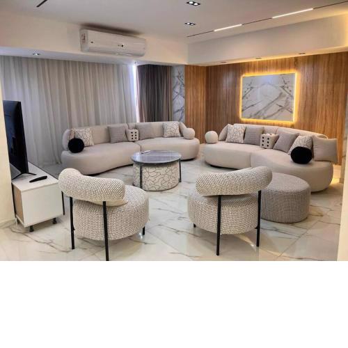 Luxury 3BR Modern with Nile View from All Rooms