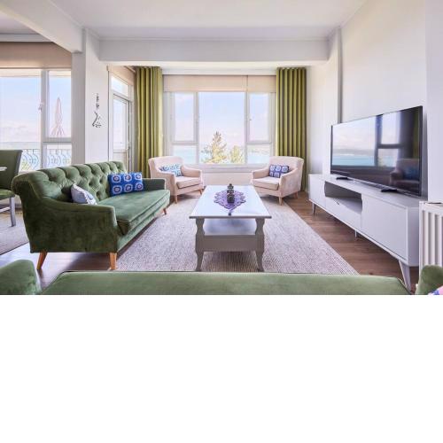 Luxury apartment with Bosphorus view in Sarıyer!