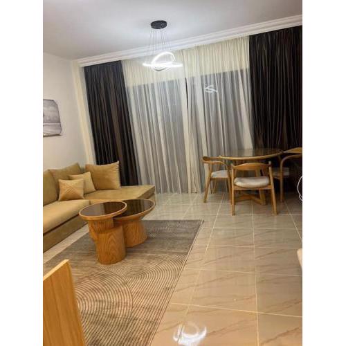 Luxury Brand New Building&Apartment at Madinaty B15
