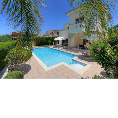 Luxury Coral Bay Villa - Villa Shanta - 3 Bedroom Villa - Distant Sea Views - Central Resort Location