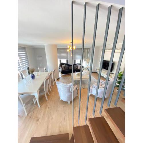 Luxury Duplex with Terrace Apartment by Siena Suites