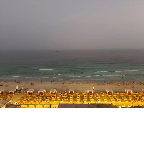 luxury flat on blue meka beach