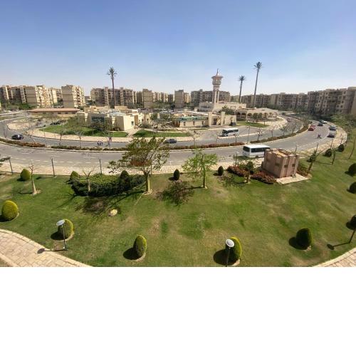 Luxury Inn: 3BR Amazing View in Madinaty B6