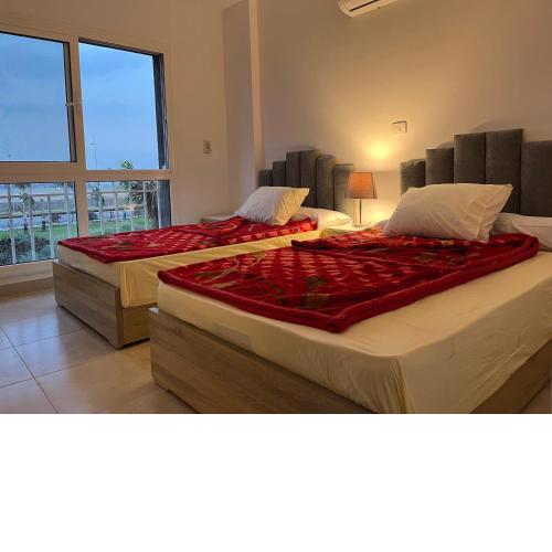 Luxury Inn: 3BR Amazing View in Madinaty12