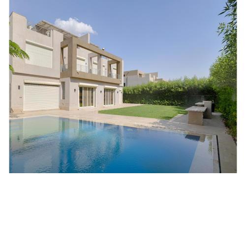Luxury Palace In Palm Hills - Sheikh Zayed