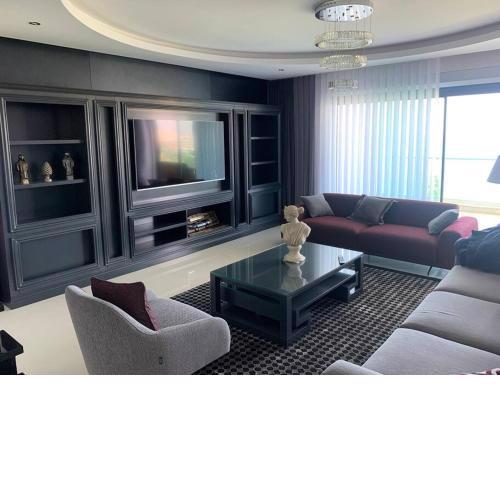 Luxury penthouse with amazing sea view first row