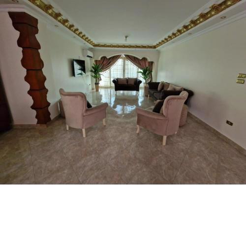 Luxury Pyramid View and a 3BR Penthouse with Giza Pyramids & Sphinx Nearby