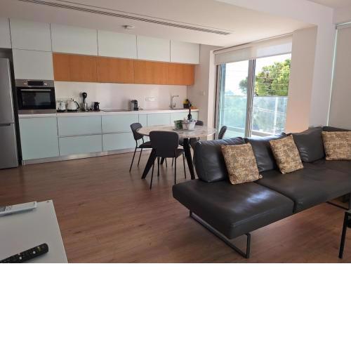 Luxury Seafront 2 bedroom